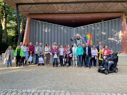 Teilnehmende. Gruppenfoto